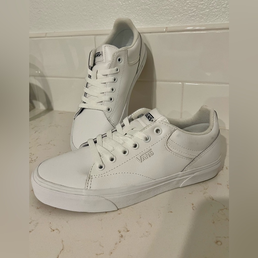 Vans White Athletic Shoes | Size 8.5